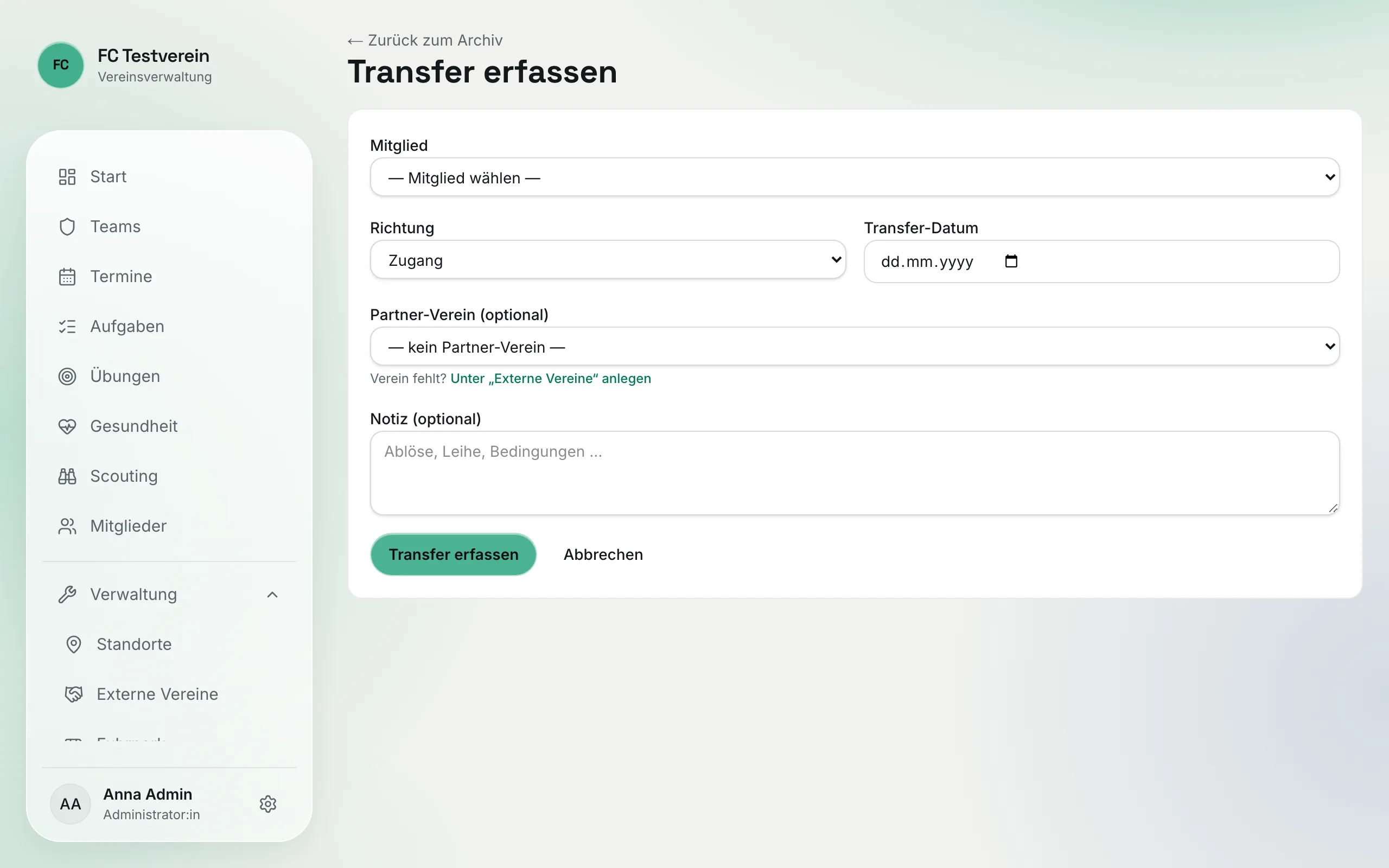Formular „Transfer erfassen" mit Mitglied, Richtung, Transfer-Datum, Partner-Verein und Notiz