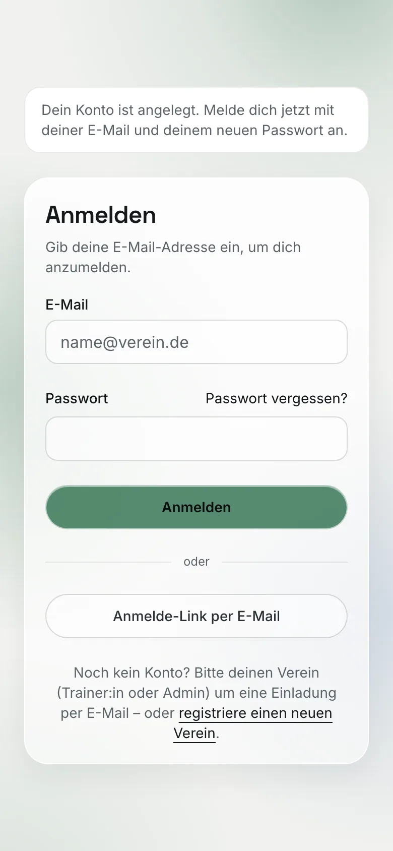 Anmeldeseite mit der Bestätigung „Dein Konto ist angelegt“