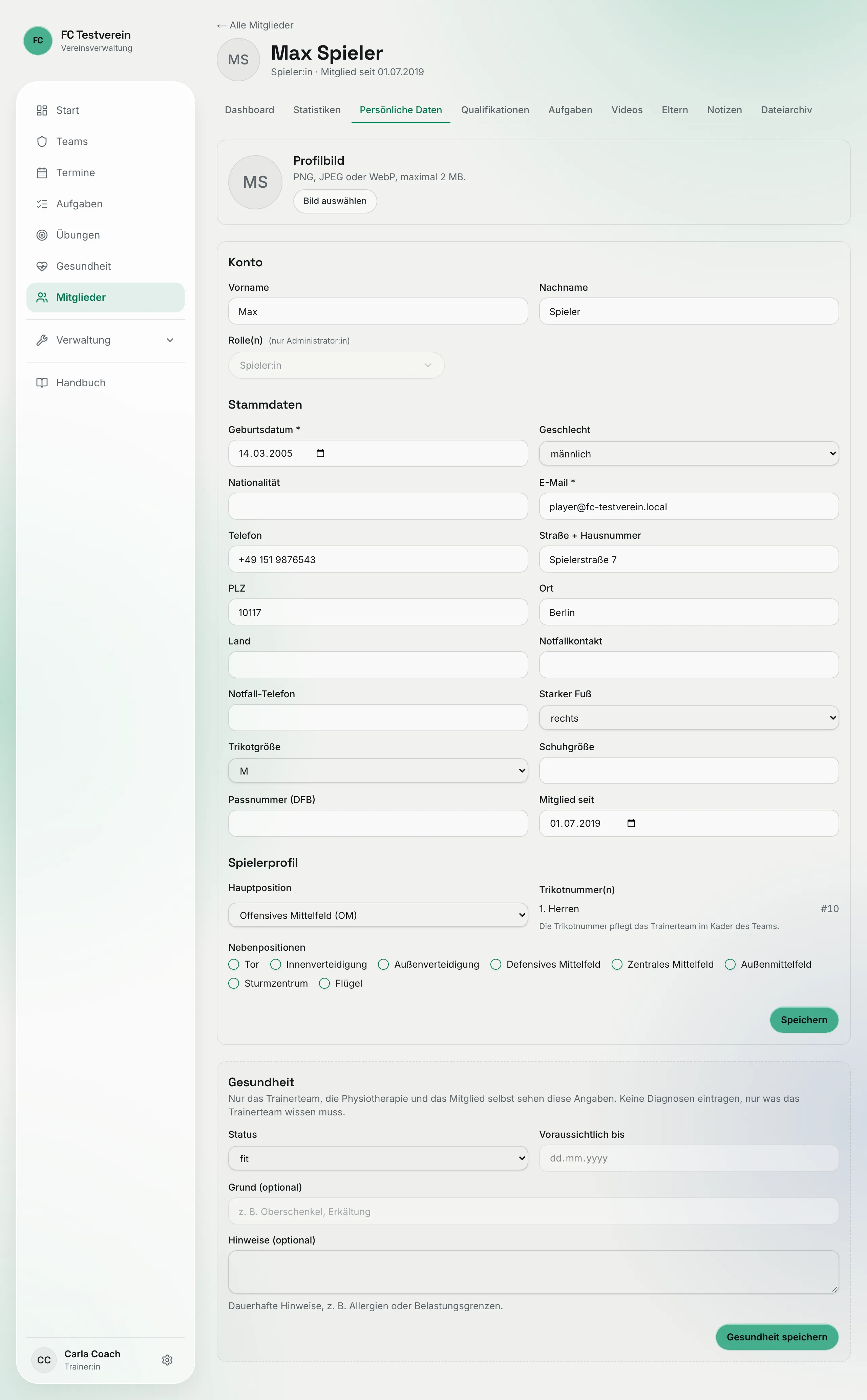Reiter „Persönliche Daten“ mit Profilbild, Konto, Stammdaten, Spielerprofil und Gesundheit
